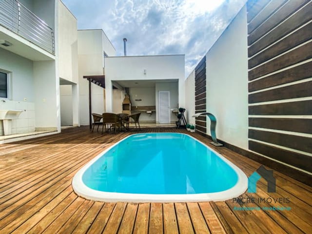 Casa com 180m² 3 quartos e 4 banheiros, à venda, no bairro Ribeirão do Lipa em Cuiabá