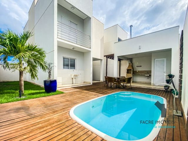Casa com 180m² 3 quartos e 4 banheiros, à venda, no bairro Ribeirão do Lipa em Cuiabá