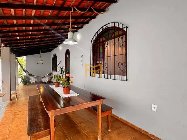 Casa 3 quartos e 5 banheiros, à venda, no bairro Coqueiro em Ananindeua