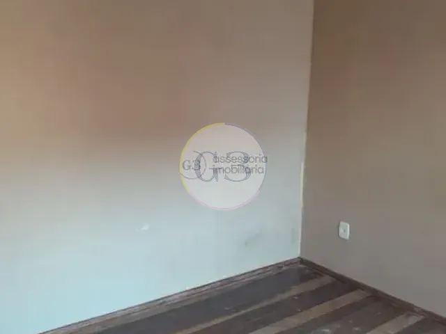 Casa 1 quarto e 1 banheiro, para alugar, no bairro Centro em Pelotas