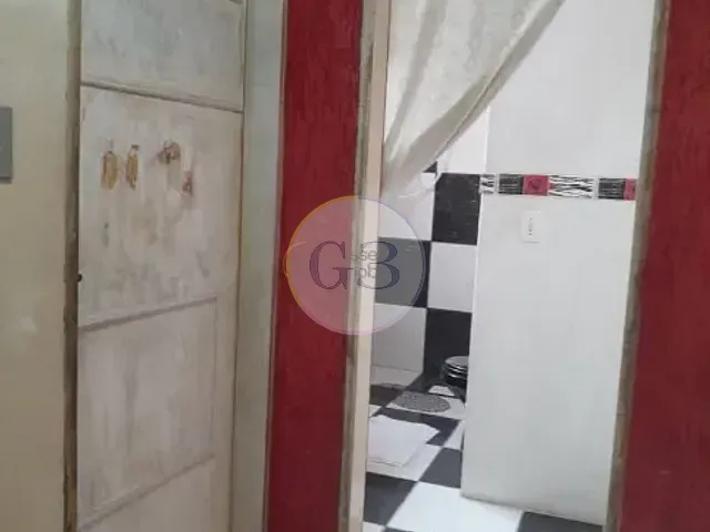 Casa 1 quarto e 1 banheiro, para alugar, no bairro Centro em Pelotas