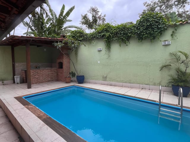 Casa com 477m² 3 quartos e 5 banheiros, à venda, no bairro Maravista em Niterói