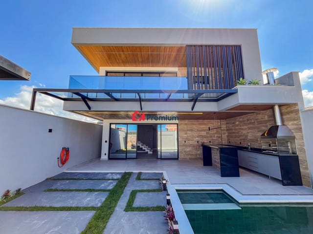 Casa 4 quartos e 4 banheiros, à venda, no bairro Recreio dos Bandeirantes em Rio de Janeiro
