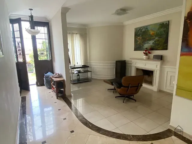 Casa com 600m² 4 quartos e 4 banheiros, à venda, no bairro São Paulo II em Cotia