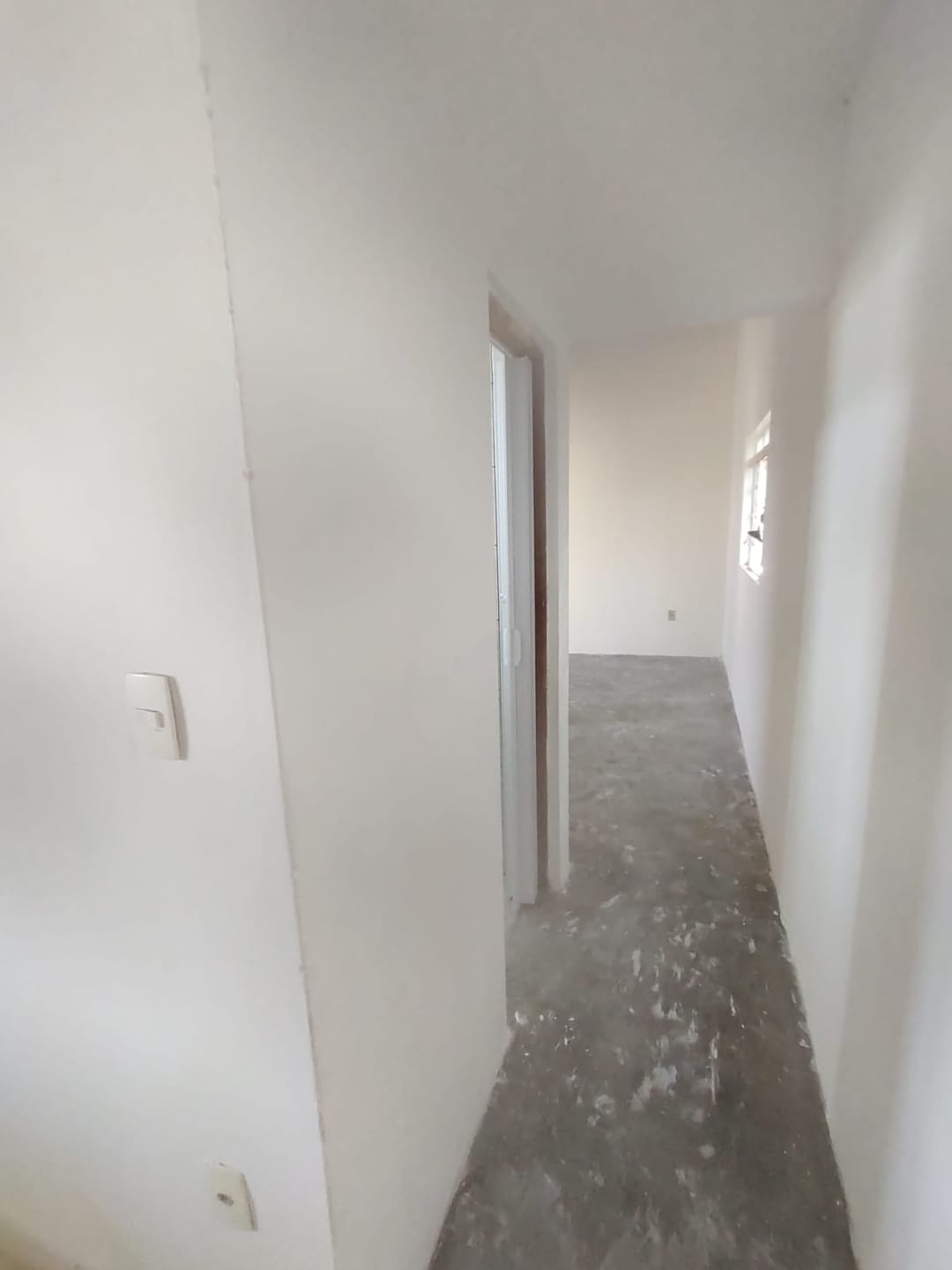 Casa à venda com 1 quarto, 100m² - Foto 4