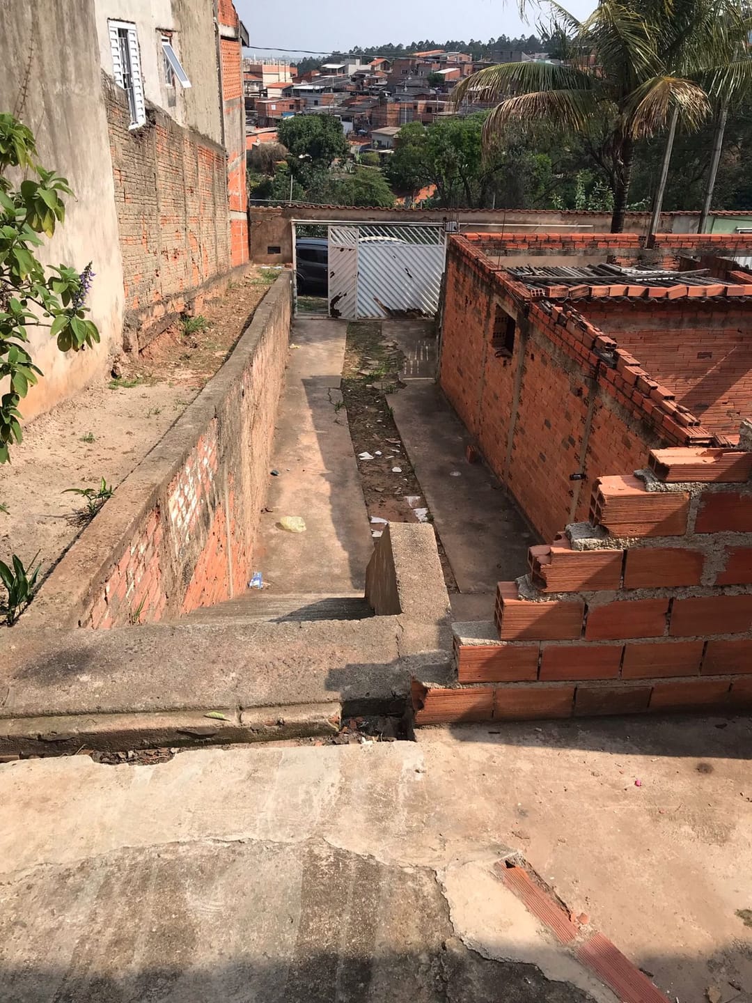 Casa à venda com 1 quarto, 100m² - Foto 3