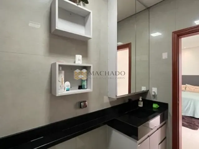 Casa com 350m² 3 quartos e 3 banheiros, à venda, no bairro Jardim Santa Rosa em Jundiaí