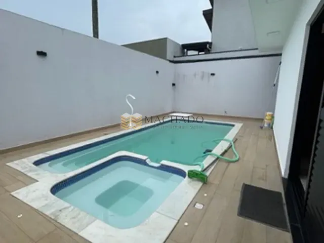 Casa com 350m² 3 quartos e 3 banheiros, à venda, no bairro Jardim Santa Rosa em Jundiaí