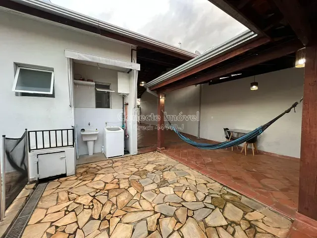 Casa com 220m² 2 quartos e 1 banheiro, à venda, no bairro Roseira de Baixo em Jaguariúna