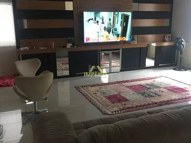 Casa com 1221m² 4 quartos e 4 banheiros, à venda, no bairro Terras de Mont Serrat em Salto