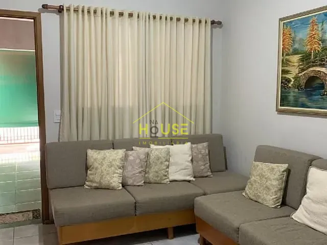 Casa com 140m², à venda, no bairro São João em Votuporanga