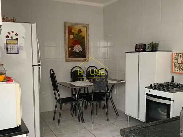 Casa com 140m², à venda, no bairro São João em Votuporanga