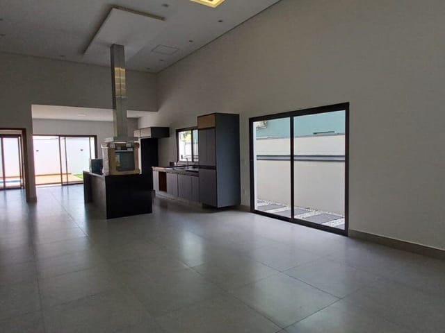 Casa com 375m² 3 quartos e 5 banheiros, à venda, no bairro Fazenda Santana em Valinhos