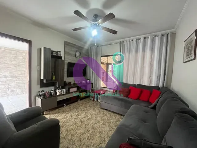 Casa com 250m² 4 quartos e 3 banheiros, à venda, no bairro Cipava em Osasco