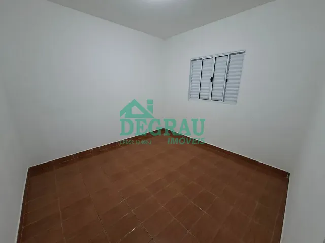Casa 2 quartos e 1 banheiro, para alugar, no bairro Centro em Itapeva