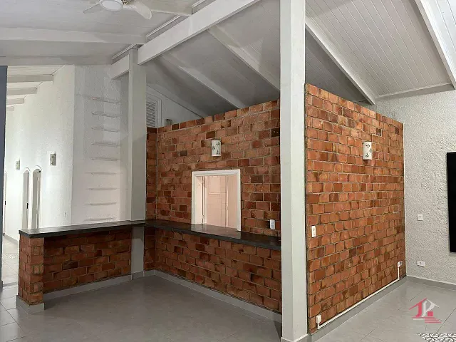 Casa 3 quartos e 3 banheiros, para alugar, no bairro Cibratel II em Itanhaém