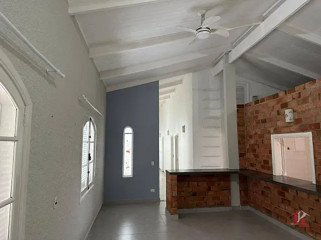 Casa 3 quartos e 3 banheiros, para alugar, no bairro Cibratel II em Itanhaém