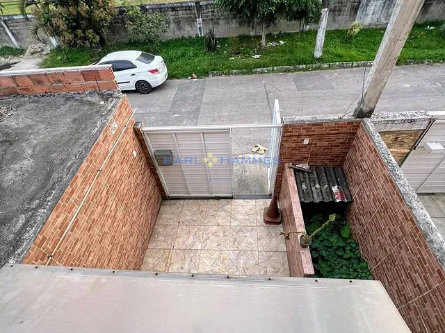 Casa 2 quartos e 2 banheiros, à venda, no bairro Parque Uruguaiana em Duque de Caxias