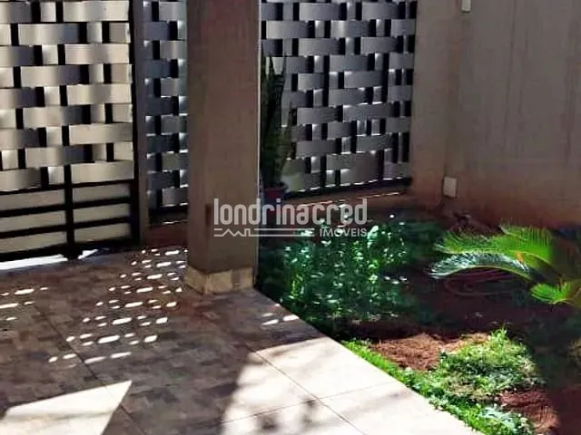 Casa com 125m² 2 quartos e 1 banheiro, à venda, no bairro Parque Residencial Michael Licha em Londrina