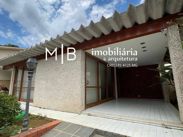 Casa 4 quartos e 2 banheiros, à venda, no bairro CENTRO em CATAGUASES