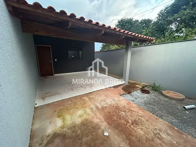 Casa 2 quartos e 1 banheiro, à venda, no bairro Setor Central em Guapó