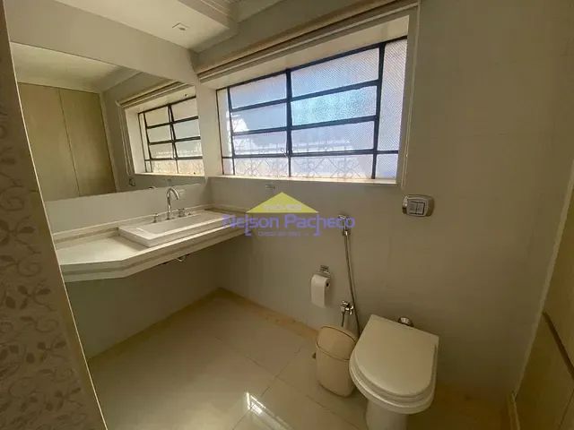 Casa com 285m² 3 quartos e 2 banheiros, para alugar, no bairro Centro em Capivari