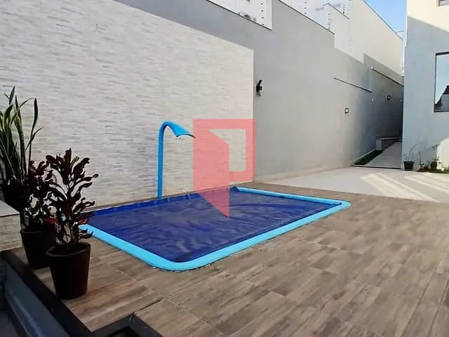 Casa com 300m² 4 quartos e 3 banheiros, à venda, no bairro Caiçaras em Belo Horizonte