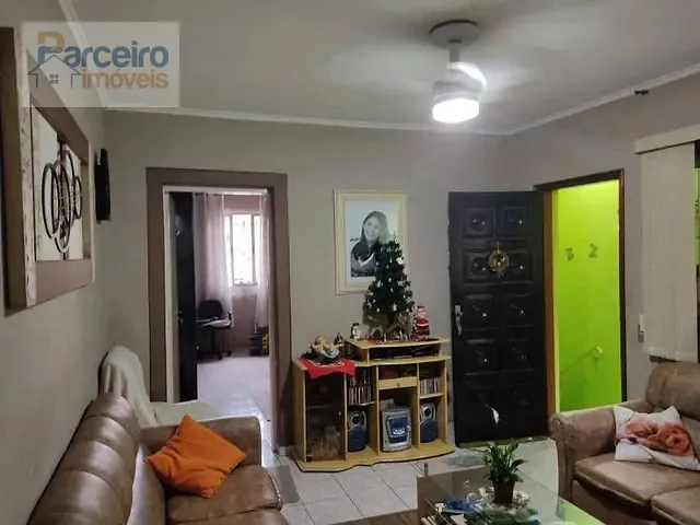 Casa com 192m² 2 quartos e 2 banheiros, à venda, no bairro Chácara Seis de Outubro em São Paulo