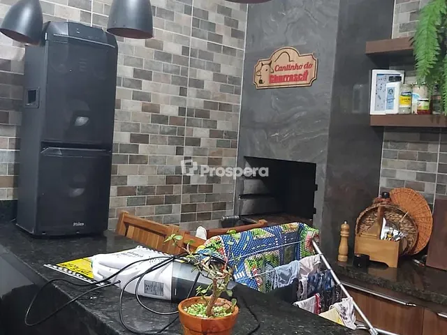 Casa com 180m² 3 quartos e 1 banheiro, à venda, no bairro Setor Summerville 1ª e 2ª Etapa em Anápolis