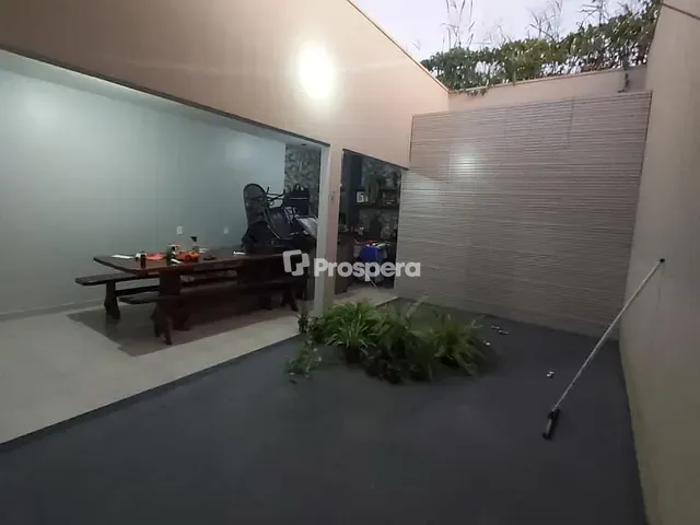 Casa com 180m² 3 quartos e 1 banheiro, à venda, no bairro Setor Summerville 1ª e 2ª Etapa em Anápolis