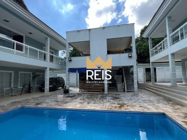 Casa com 558m² 6 quartos e 2 banheiros, à venda, no bairro Campo Grande em Rio de Janeiro