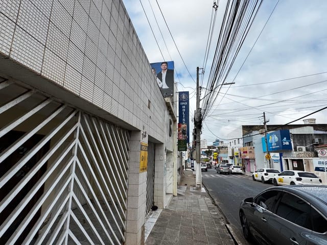 Casa com 330m², à venda, no bairro Alto do Cruzeiro em Arapiraca