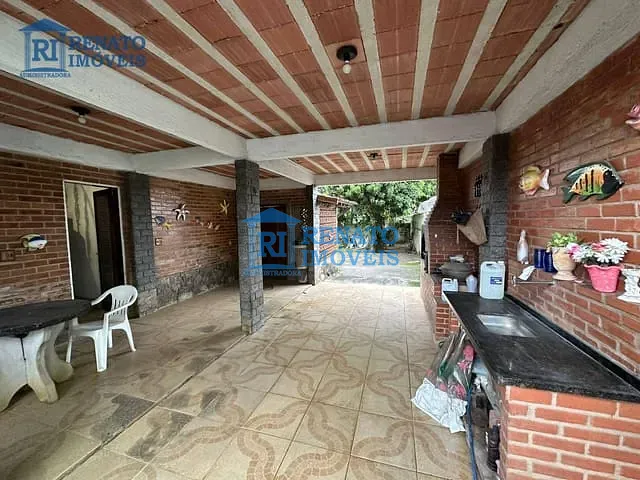 Casa 4 quartos e 2 banheiros, à venda, no bairro Centro em Maricá