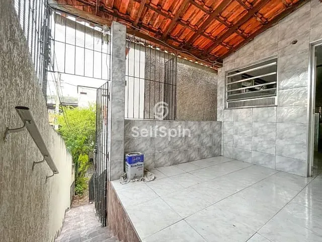 Casa com 52m² 2 quartos e 2 banheiros, para alugar, no bairro Venda da Cruz em São Gonçalo