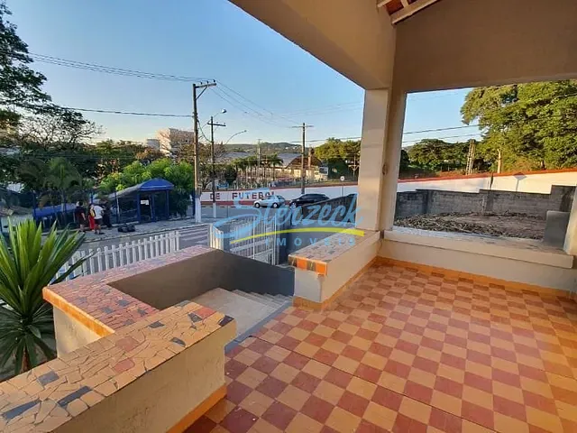 Casa com 366m² 3 quartos e 1 banheiro, à venda, no bairro Centro em Vinhedo