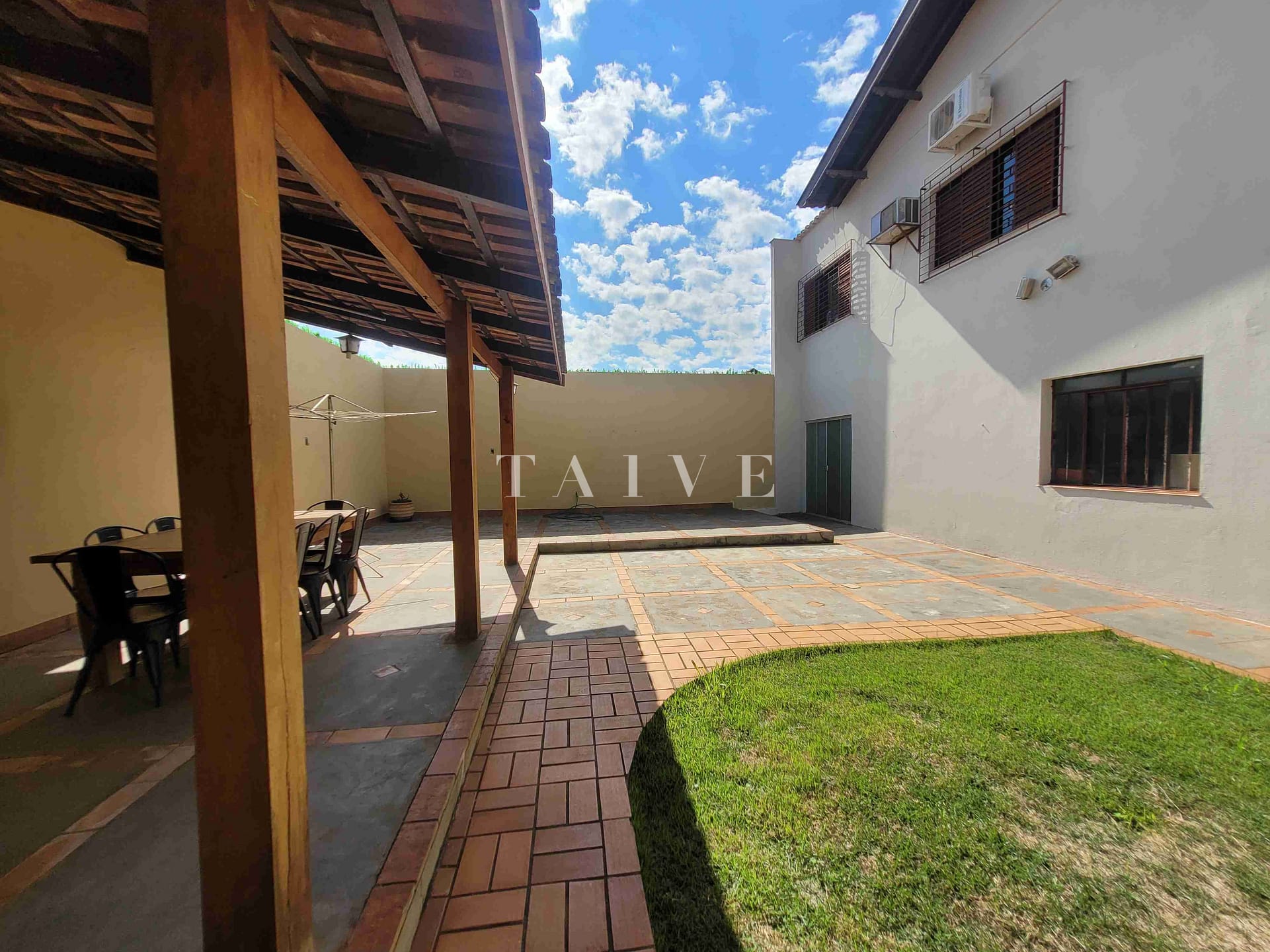 Casa à venda com 3 quartos, 246m² - Foto 38