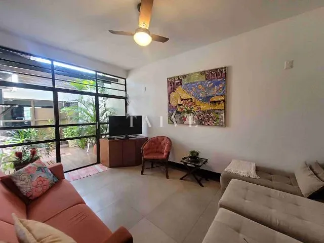 Casa com 387m² 3 quartos e 4 banheiros, à venda, no bairro Andrade em Londrina