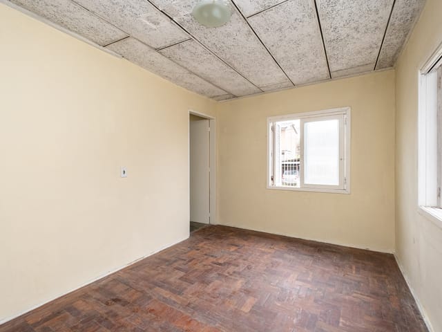 Foto do Casa - Casa de 3 dormitórios disponível para aluguel no Fragata em Pelotas RS, ideal para quem busca conforto, espaço e ótima localização | UP Imóveis