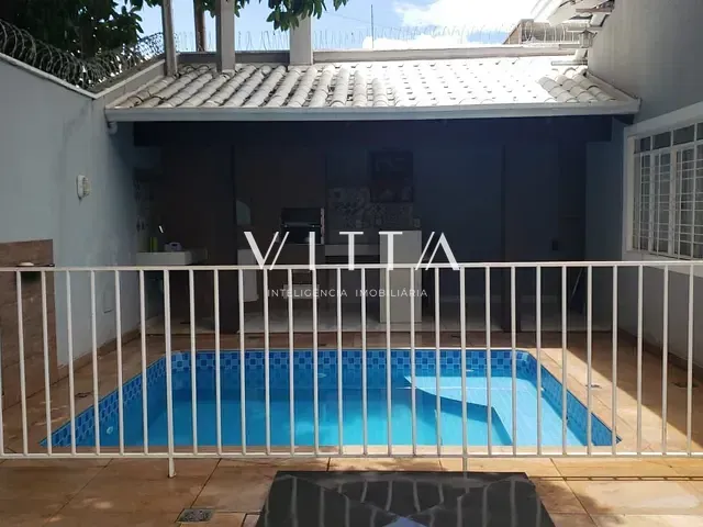 Casa com 300m² 3 quartos e 2 banheiros, à venda, no bairro Plano Diretor Norte em Palmas