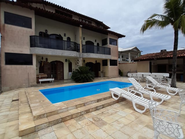 Casa com 2560m² 3 quartos e 2 banheiros, à venda, no bairro Gamboa em Cabo Frio