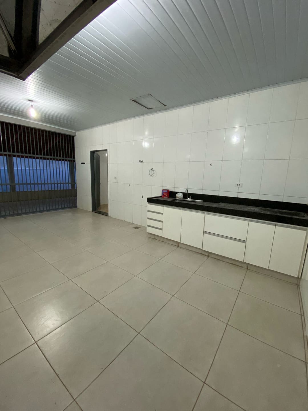 Casa à venda com 3 quartos, 220m² - Foto 7