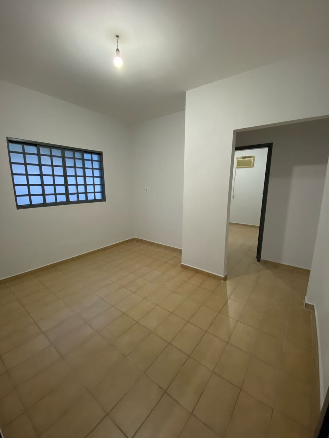 Casa à venda com 3 quartos, 220m² - Foto 4