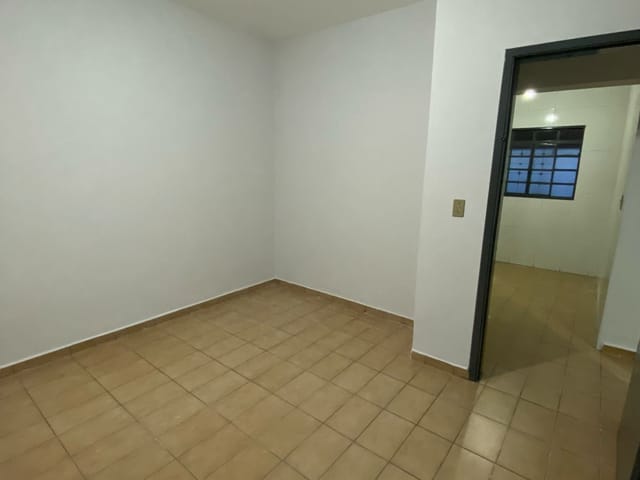 Casa com 508m² 3 quartos e 2 banheiros, à venda, no bairro Parque Amazônia em Goiânia