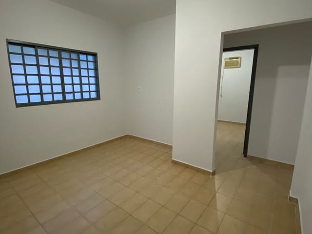 Casa com 508m² 3 quartos e 2 banheiros, à venda, no bairro Parque Amazônia em Goiânia