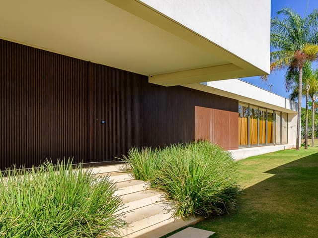 Casa com 1320m² 4 quartos e 4 banheiros, à venda, no bairro Setor de Habitações Individuais Sul em Brasília