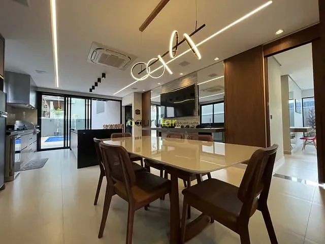 Casa com 450m² 3 quartos e 4 banheiros, à venda ou para alugar, no bairro Residencial Lago Sul em Bauru