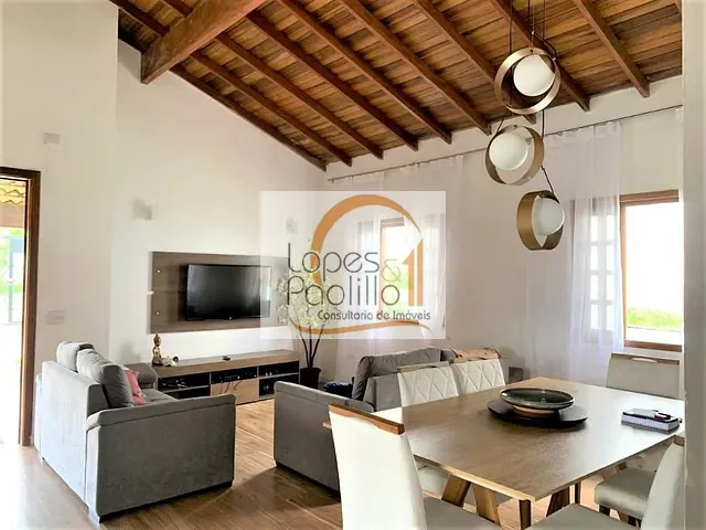 Casa com 716m² 5 quartos e 3 banheiros, à venda, no bairro Campos de Atibaia em Atibaia