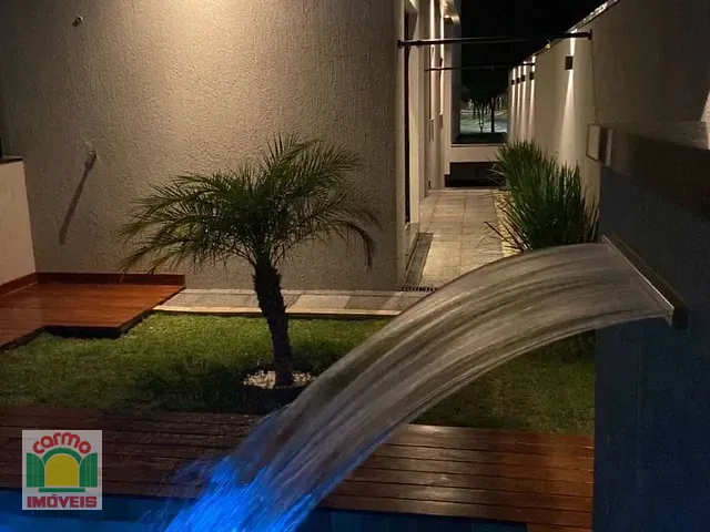 Casa com 420m² 3 quartos e 6 banheiros, à venda, no bairro Condomínio Residencial Grand Trianon em Anápolis