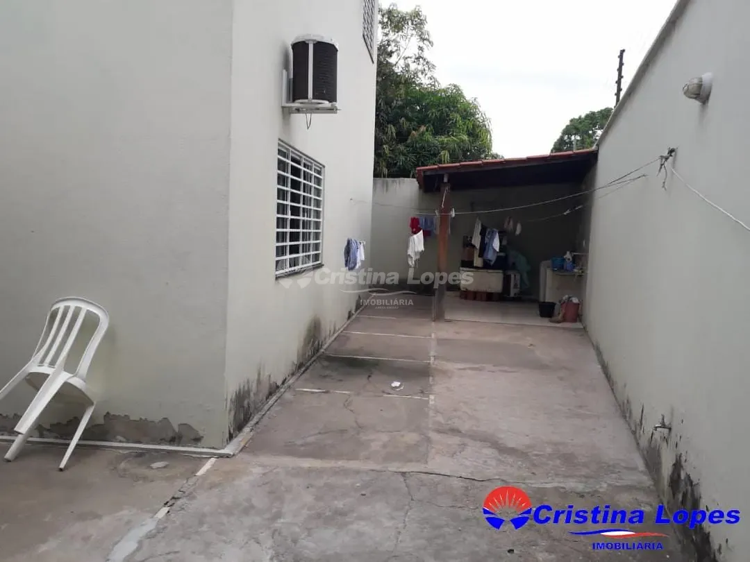 Casa, 5 quartos, 243 m² - Foto 2