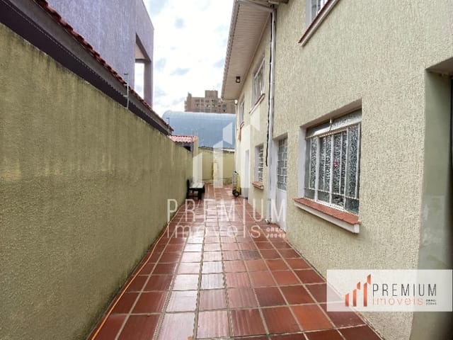 Casa com 260m² 4 quartos e 2 banheiros, à venda, no bairro CENTRO em PONTA GROSSA